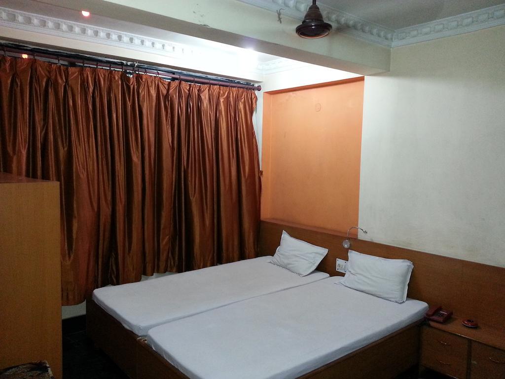 Hotel Marina Inn Dhanbād Pokój zdjęcie